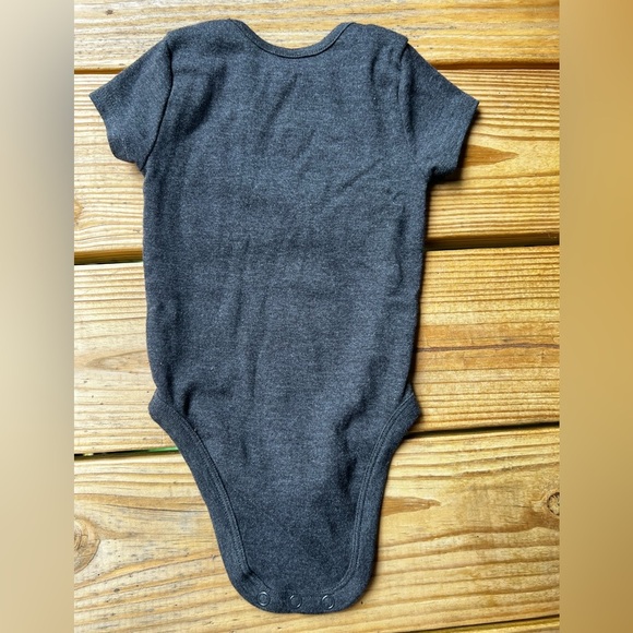 Infant baby 9M Jumping Beans Black Bodysuit Snap Closure - Picture 4 of 4